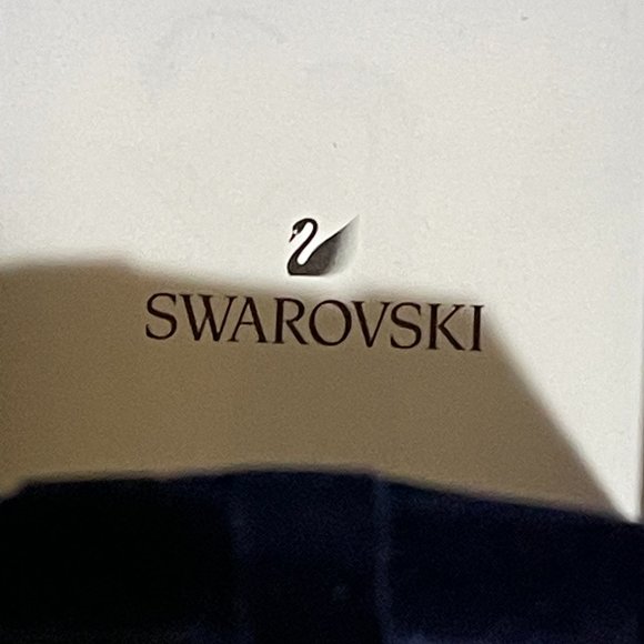 Swarovski Crystal Remix Collection Peace Charm - Picture 6 of 6